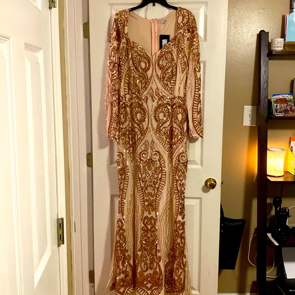 Rose gold sequin dress perfect mother of the bride or groom dress